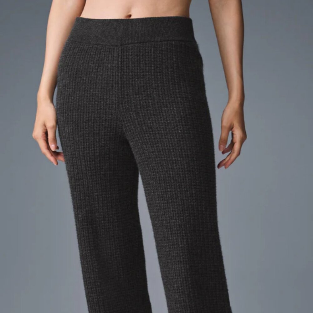 NWT Alo Yoga Plush Waffle High Waist Cashmere Pant in Dark Heather Gray sz SMALL